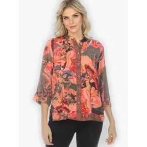 NWOT CITRON Crane Butterfly Silk Blouse
SIZE L